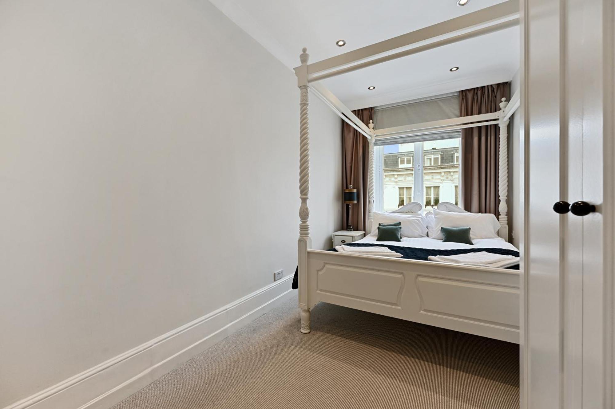 Апартаменты Beautiful 2 King Size Beds 2 Bath- Sleeps 5 In Earls Court Лондон Экстерьер фото